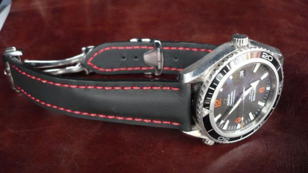 OMEGA. Curea de ceas tip Huppe
